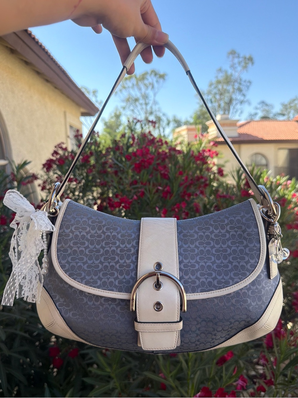 🩵Authentic Vintage Coach Soho- Sky blue & White Leather (Excellent Condition)